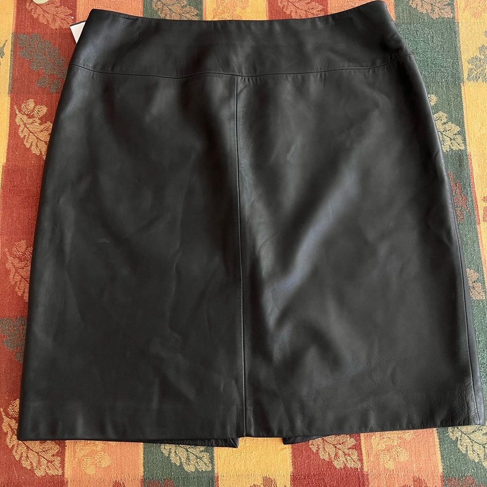 Leather pencil skirt ✏️